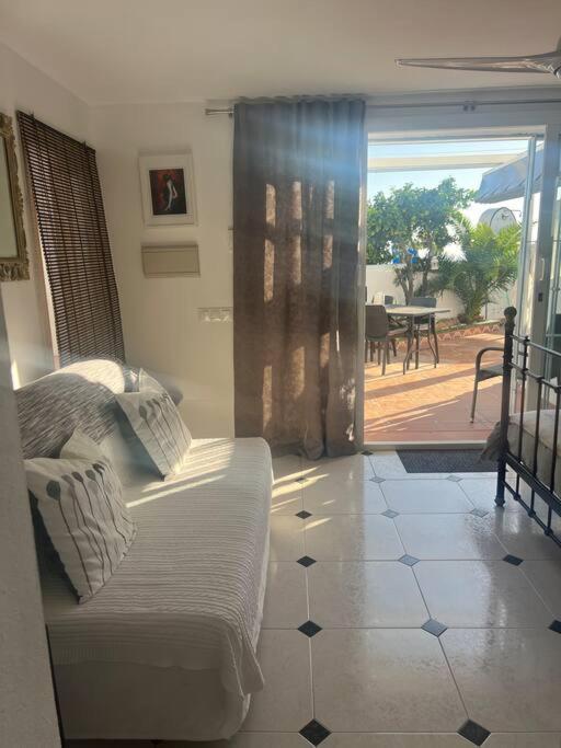 Studio Apartment Maro Casa Vistamar Bagian luar foto